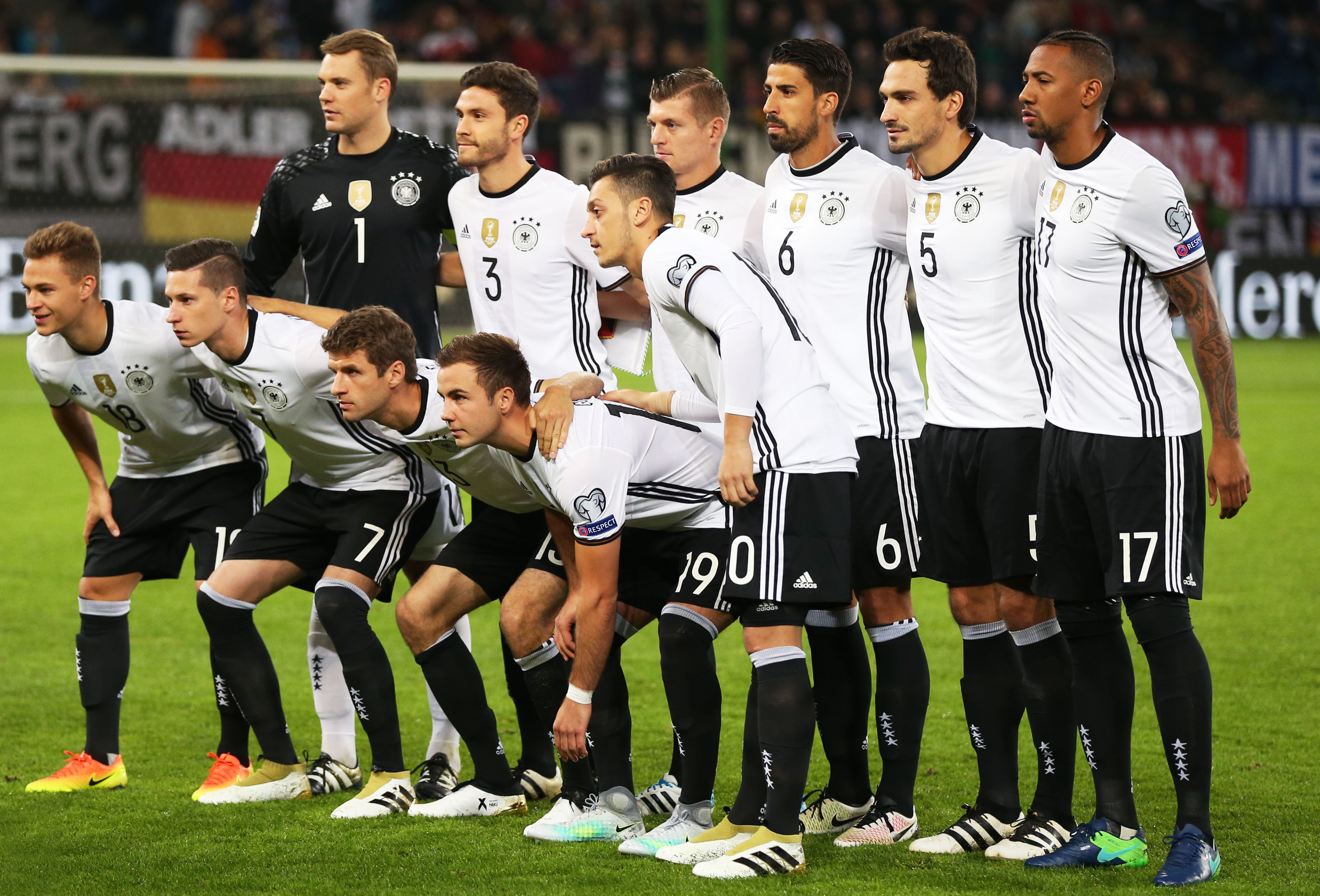 在俱乐部方 在俱乐部方